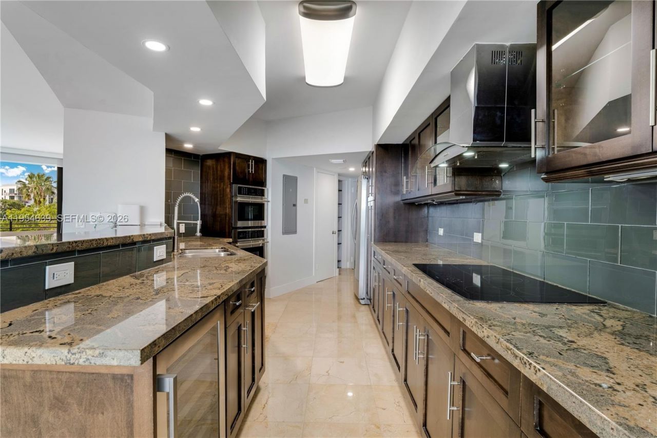 720 NE 69th St , Unit 4S, Miami, FL 33138 Photo