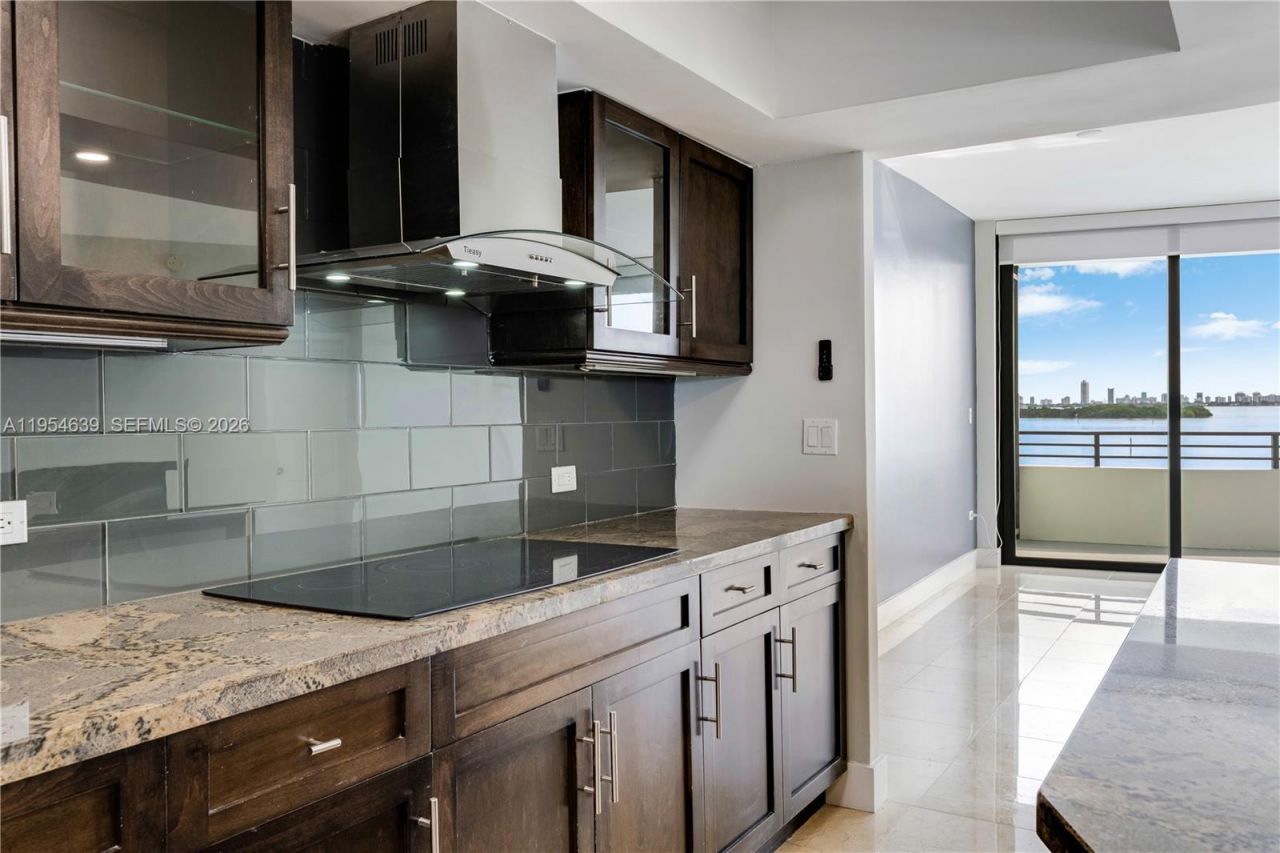 720 NE 69th St , Unit 4S, Miami, FL 33138 Photo