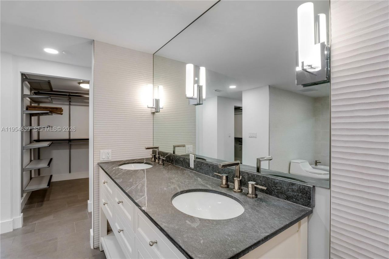 720 NE 69th St , Unit 4S, Miami, FL 33138 Photo