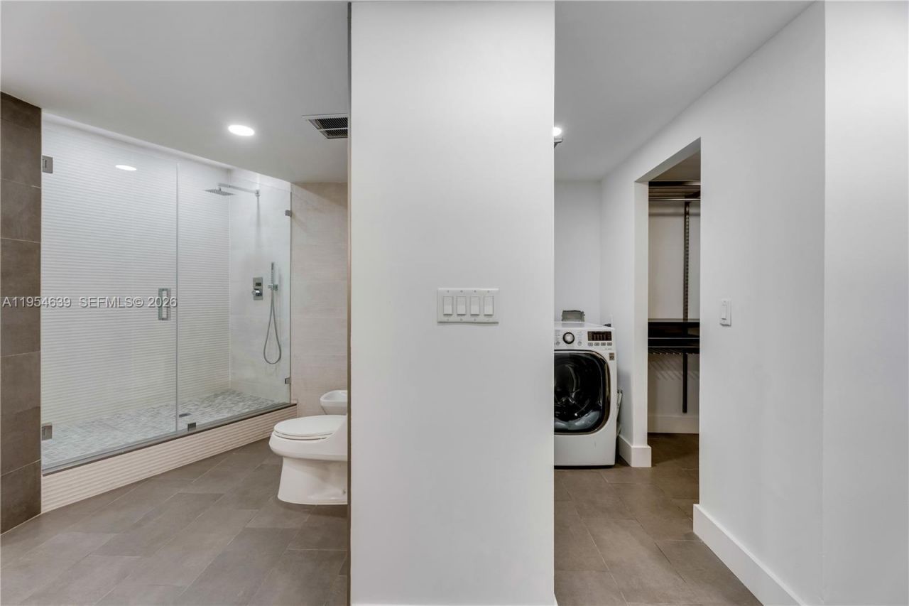 720 NE 69th St , Unit 4S, Miami, FL 33138 Photo