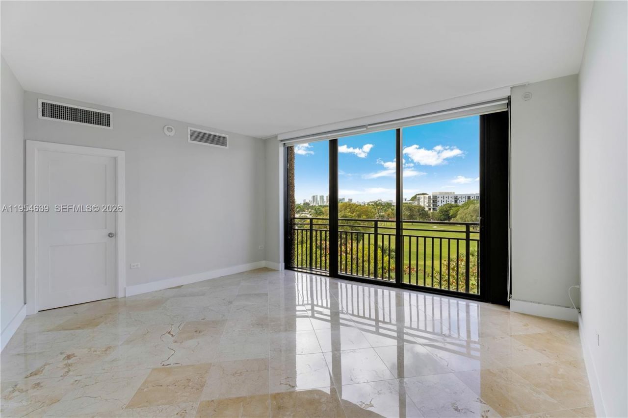 720 NE 69th St , Unit 4S, Miami, FL 33138 Photo