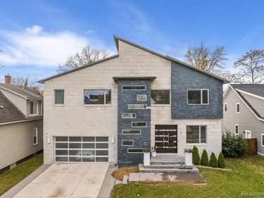 211 N Washington Avenue, Royal Oak, MI 48067