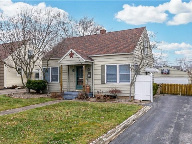 223 Madison Avenue, Cuyahoga Falls, OH 44221 Photo 2