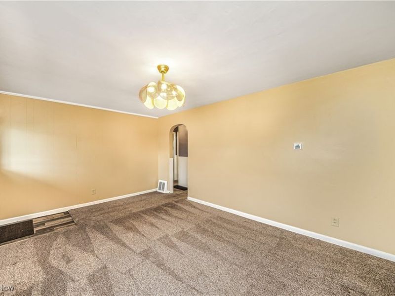 223 Madison Avenue, Cuyahoga Falls, OH 44221 Photo 5