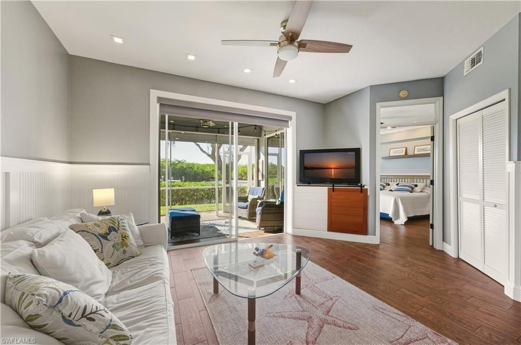 230 Newport Dr, Unit 602, Naples, FL 34114 Photo
