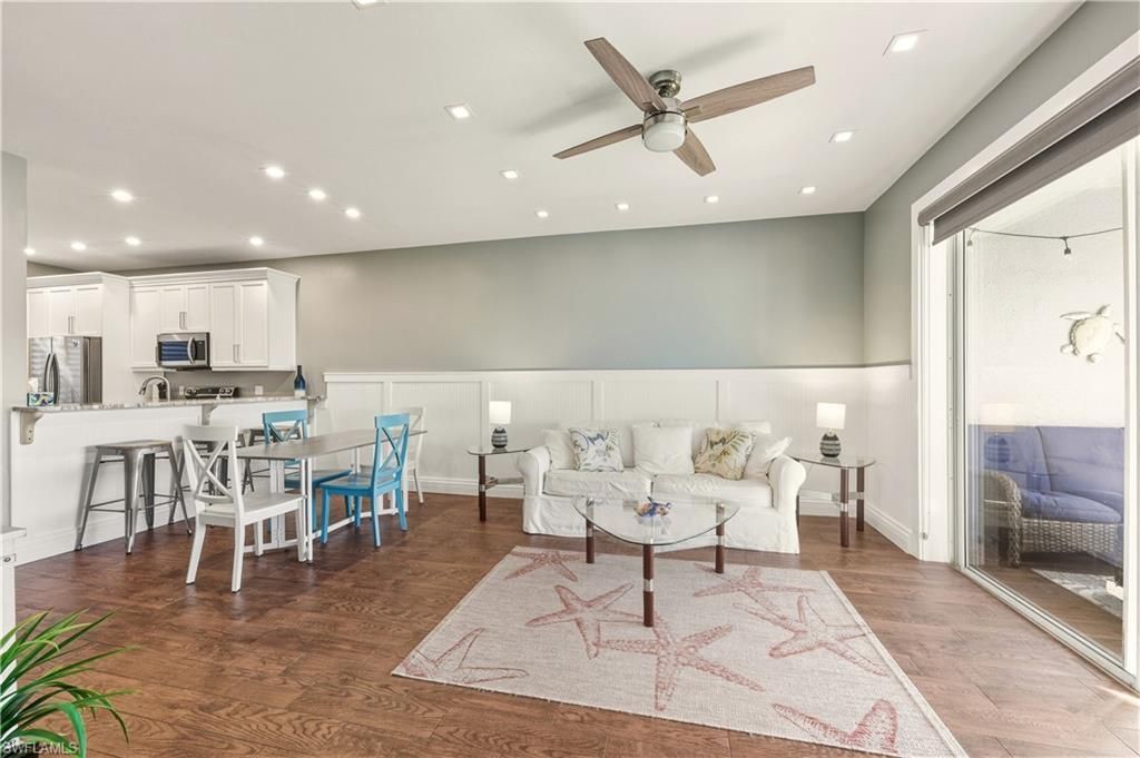230 Newport Dr, Unit 602, Naples, FL 34114 Photo