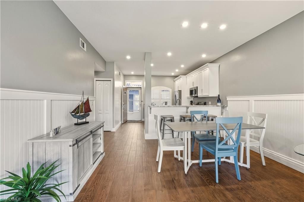 230 Newport Dr, Unit 602, Naples, FL 34114 Photo