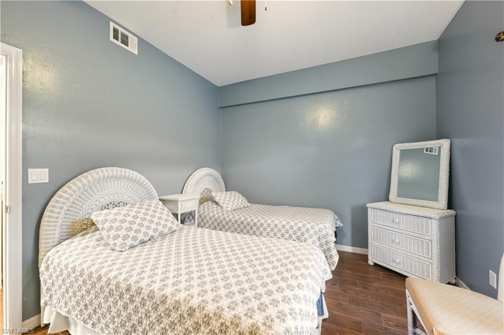 230 Newport Dr, Unit 602, Naples, FL 34114 Photo