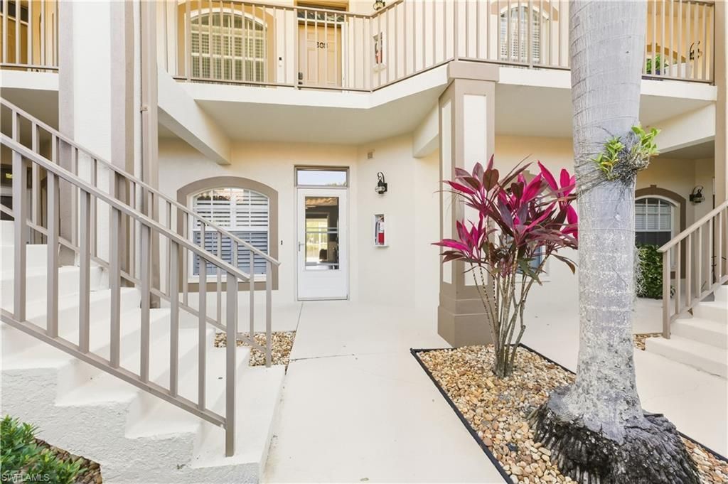 230 Newport Dr, Unit 602, Naples, FL 34114 Photo