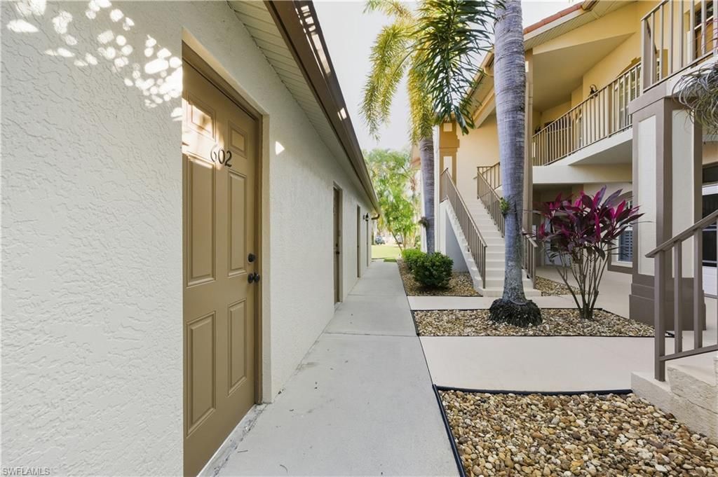 230 Newport Dr, Unit 602, Naples, FL 34114 Photo