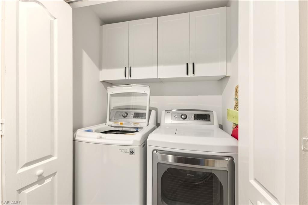 230 Newport Dr, Unit 602, Naples, FL 34114 Photo