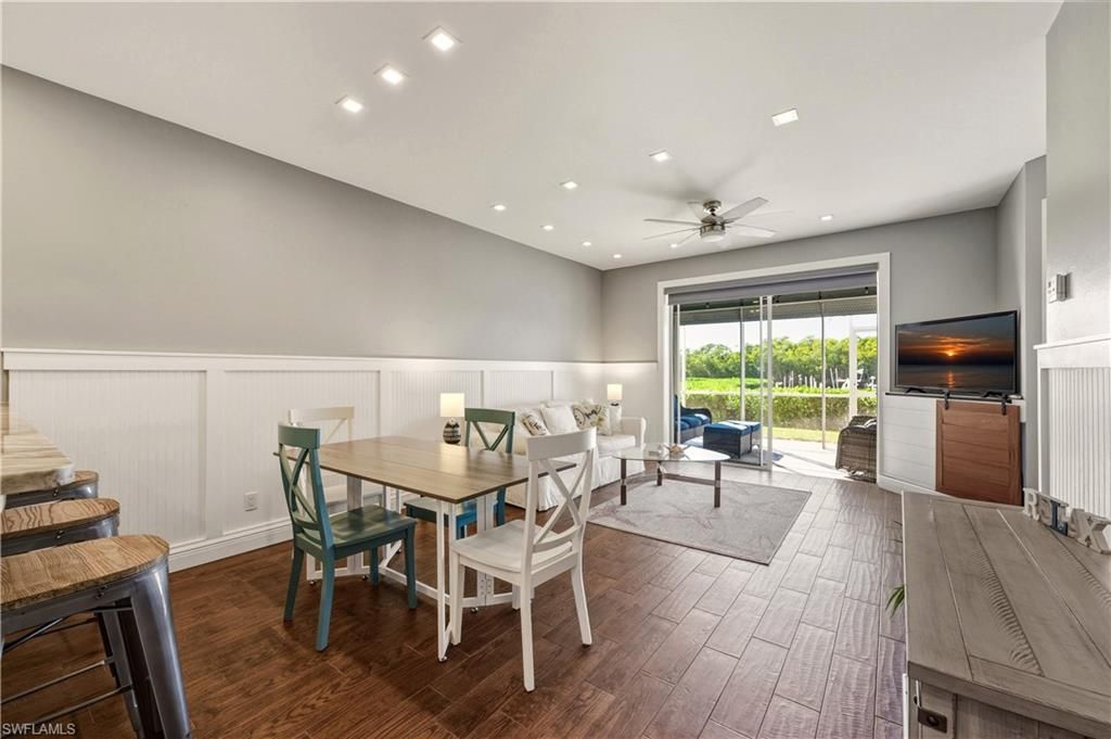 230 Newport Dr, Unit 602, Naples, FL 34114 Photo