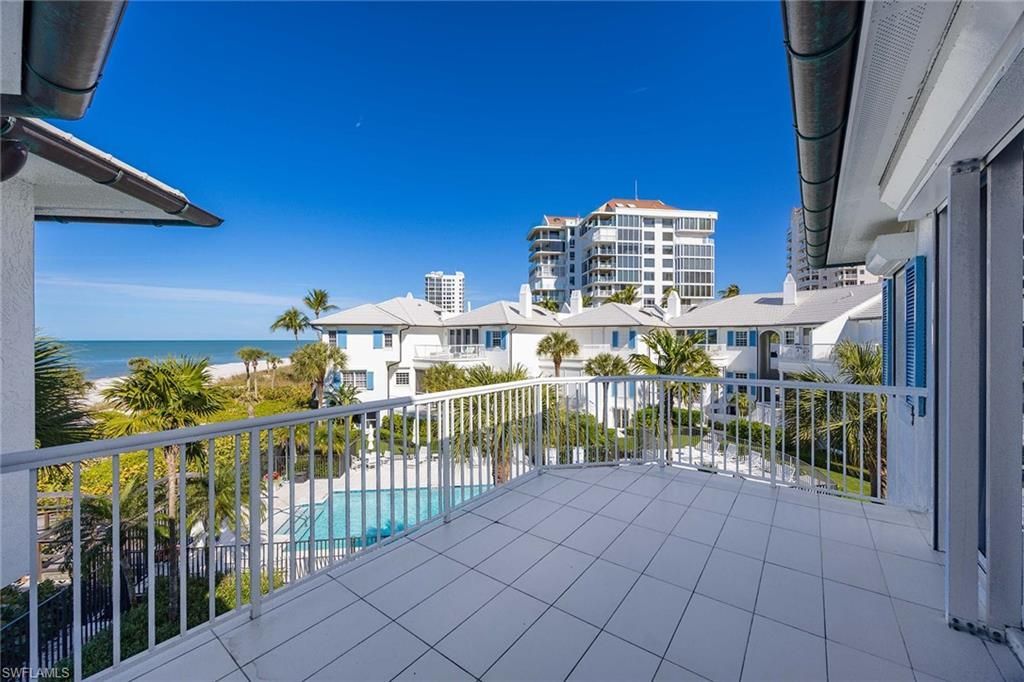 70 Seagate Dr, Naples, FL 34103 Photo