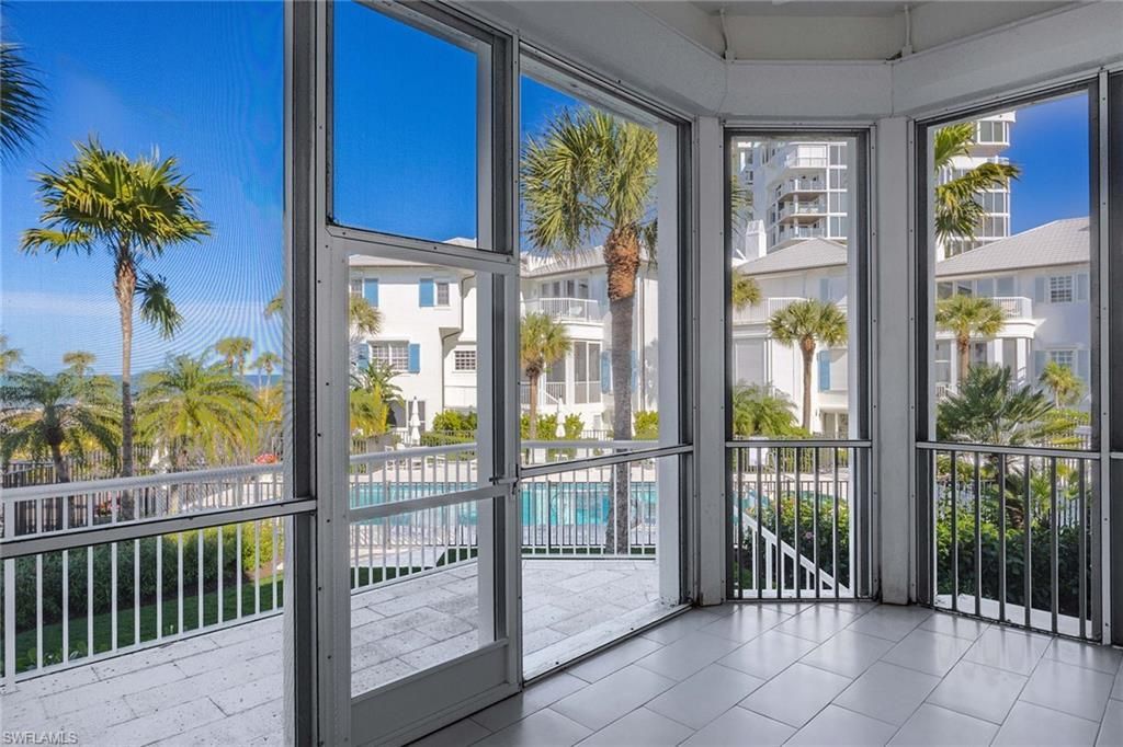 70 Seagate Dr, Naples, FL 34103 Photo