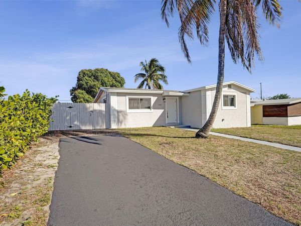 171 Ocean Parkway, Boynton Beach, FL 33435