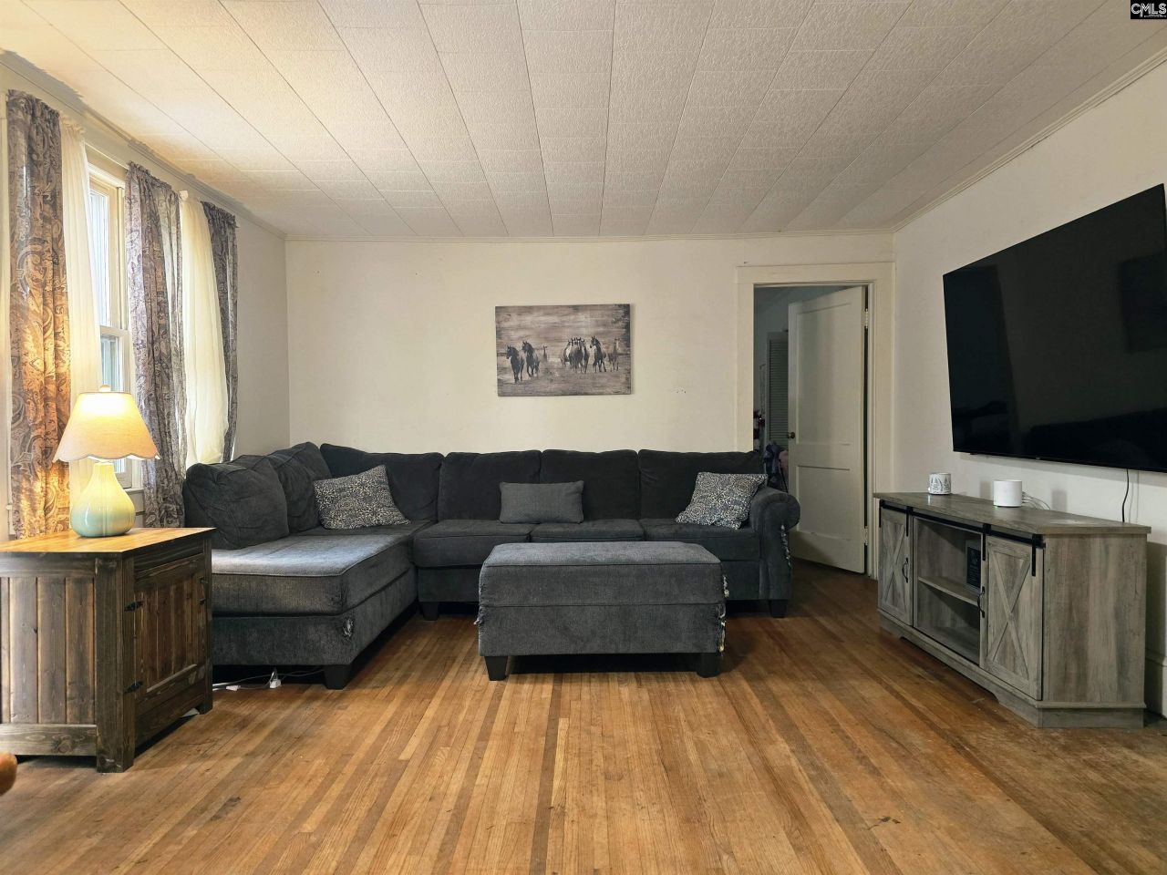 400 Pickens Street Photo 6