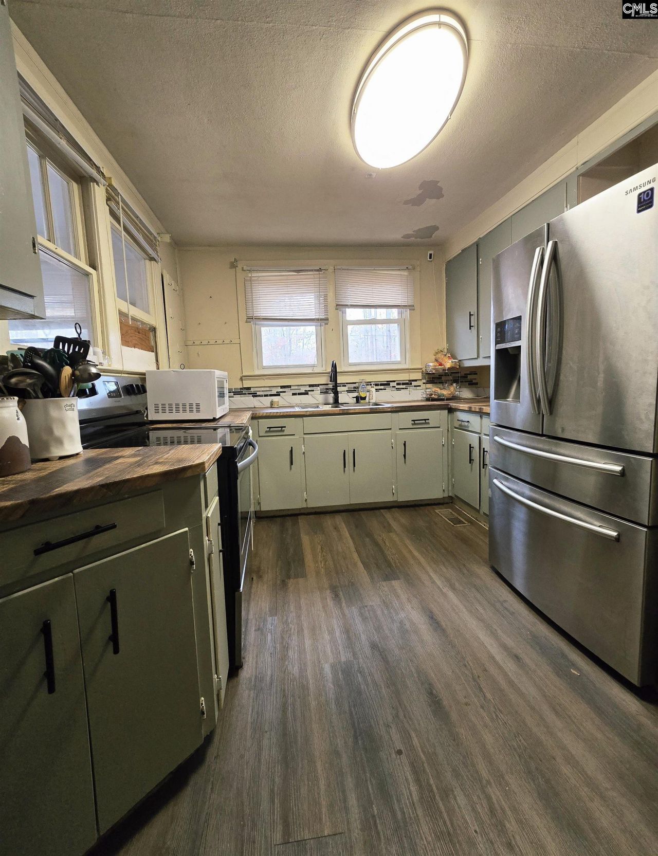 400 Pickens Street Photo 9