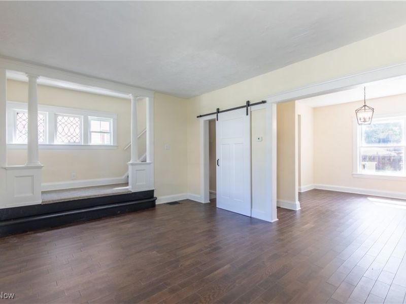 9800 Parmelee Avenue, Cleveland, OH 44108 Photo 9