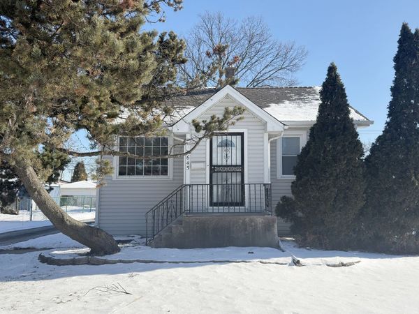 1645 Illinois Street, Des Plaines, IL 60016