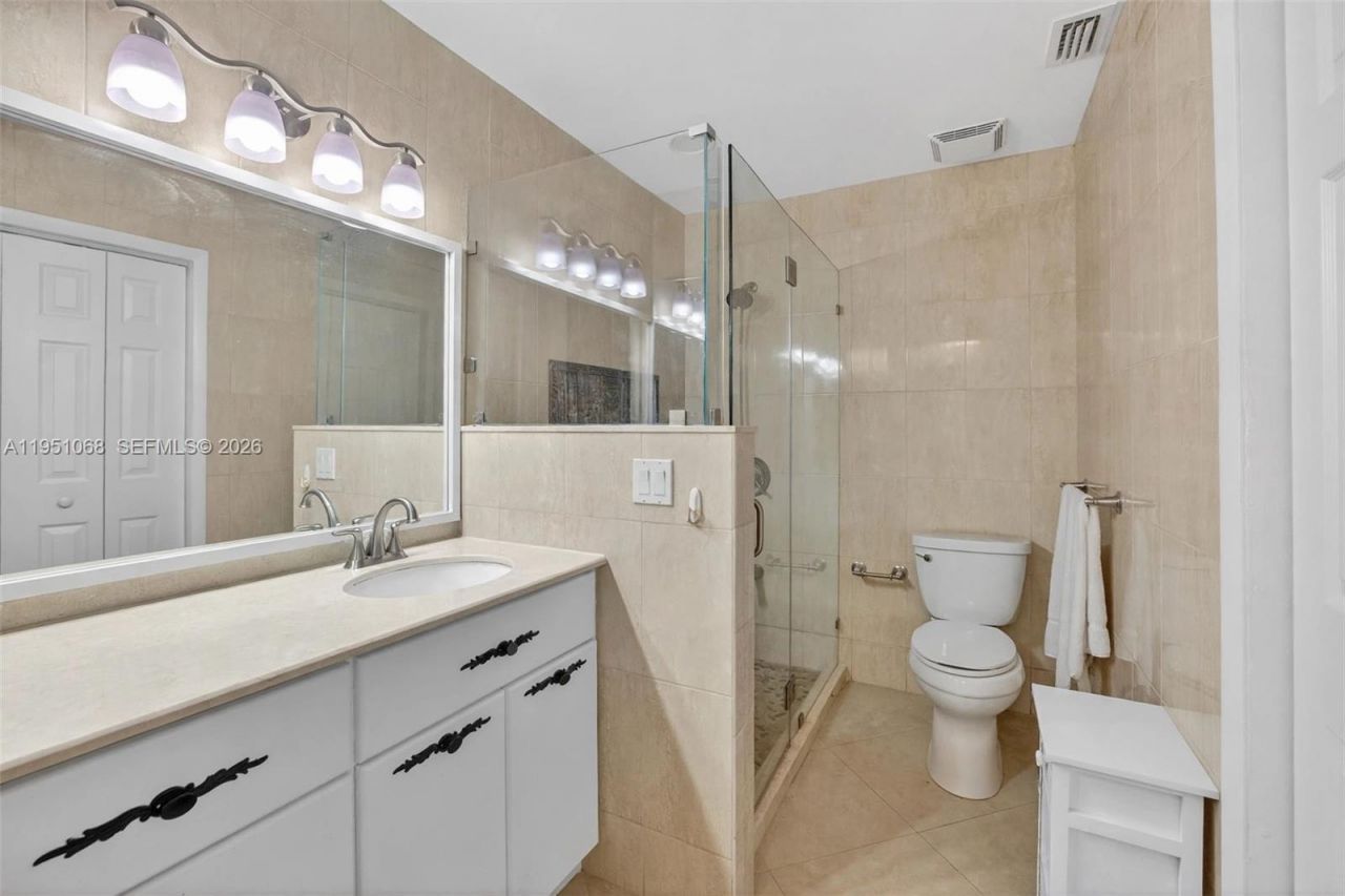 21248 Harbor Way, Unit 243-24, Aventura, FL 33180 Photo