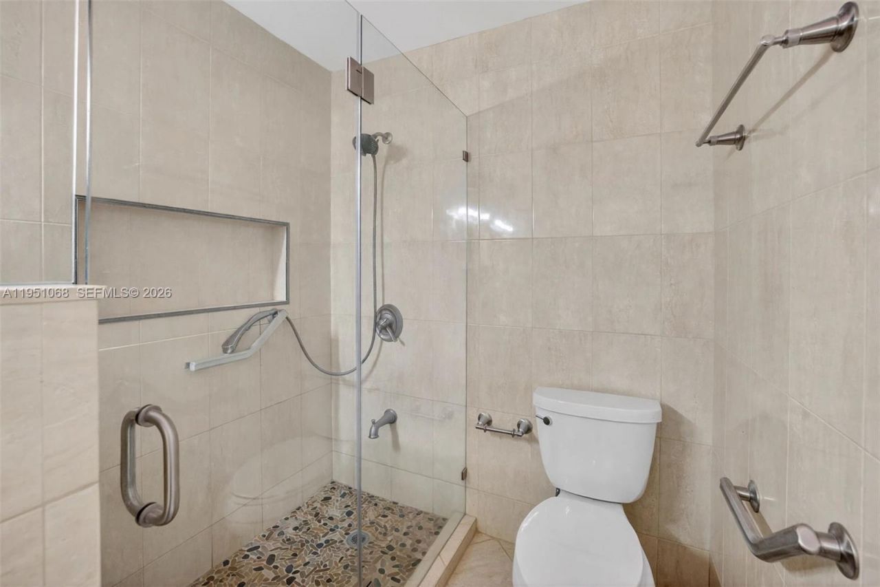 21248 Harbor Way, Unit 243-24, Aventura, FL 33180 Photo