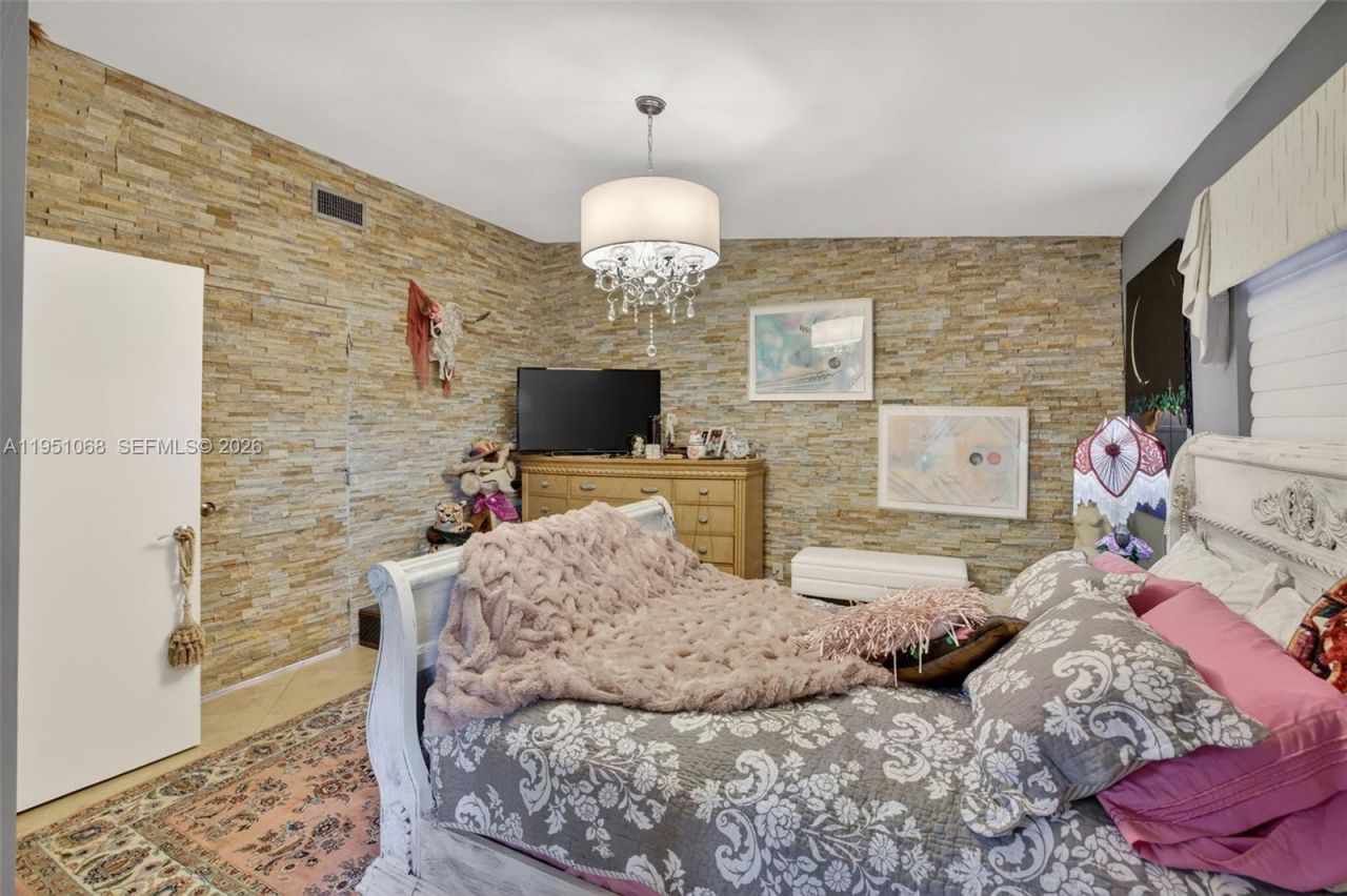 21248 Harbor Way, Unit 243-24, Aventura, FL 33180 Photo