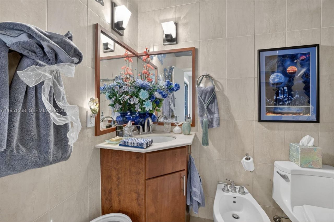 21248 Harbor Way, Unit 243-24, Aventura, FL 33180 Photo