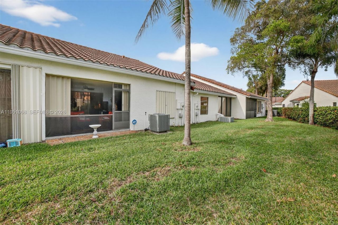 21248 Harbor Way, Unit 243-24, Aventura, FL 33180 Photo