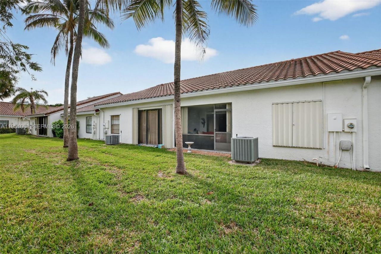 21248 Harbor Way, Unit 243-24, Aventura, FL 33180 Photo