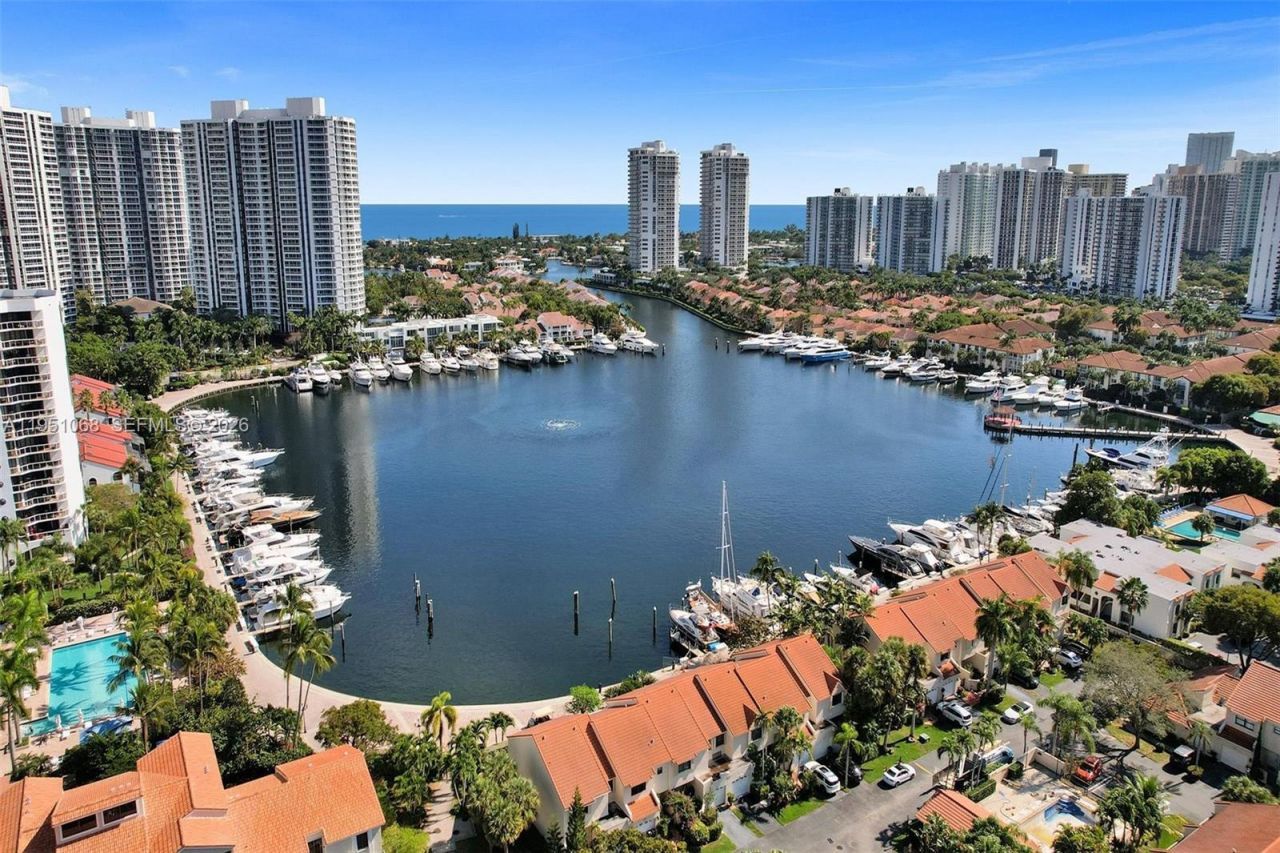 21248 Harbor Way, Unit 243-24, Aventura, FL 33180 Photo