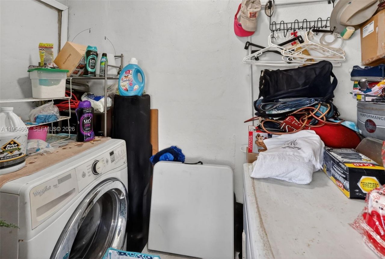 10340 NW 32nd Pl, Miami, FL 33147 Photo