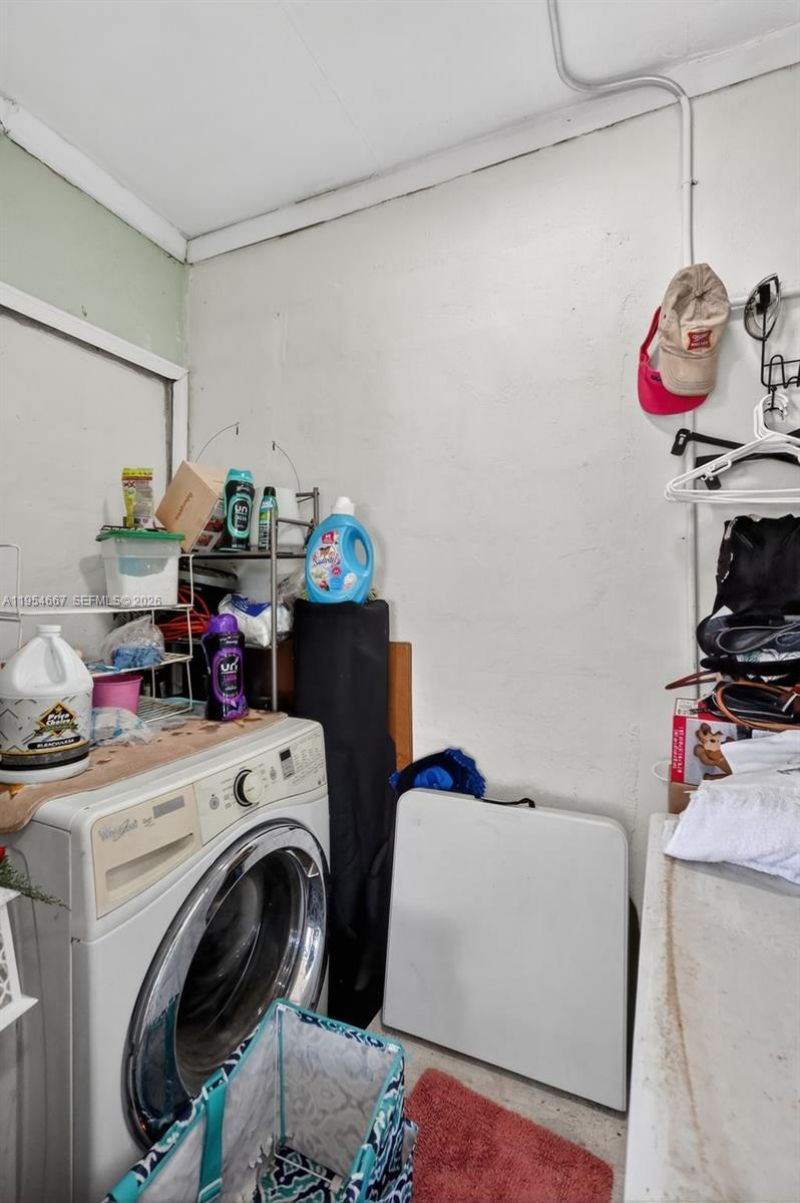 10340 NW 32nd Pl, Miami, FL 33147 Photo