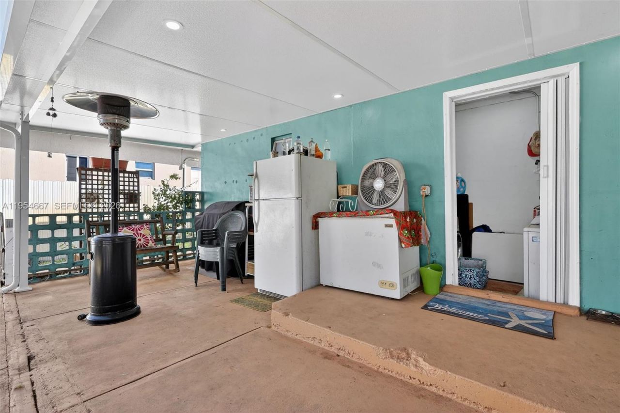 10340 NW 32nd Pl, Miami, FL 33147 Photo