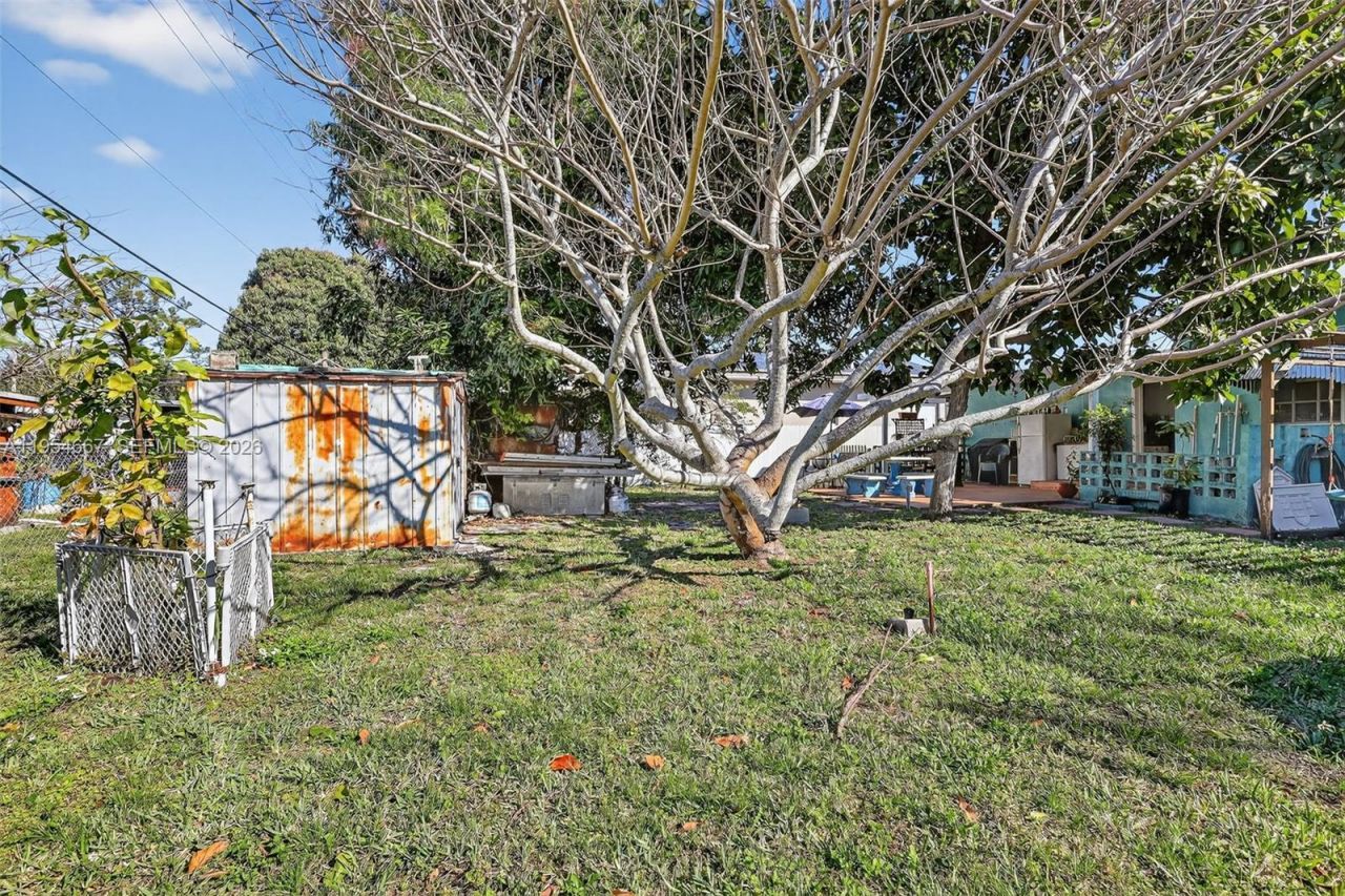 10340 NW 32nd Pl, Miami, FL 33147 Photo