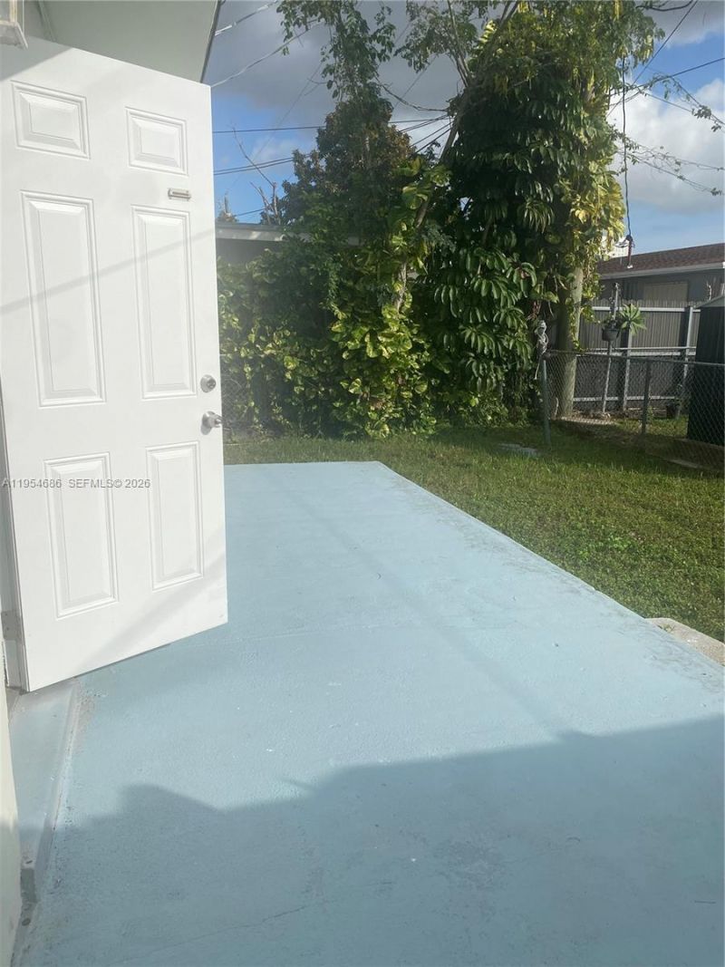 11350 SW 3rd St, Unit A, Sweetwater, FL 33174 Photo