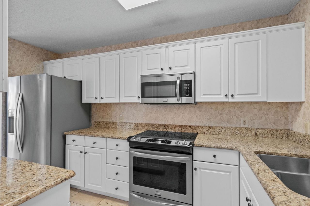 3835 Masters Ct. Photo 16