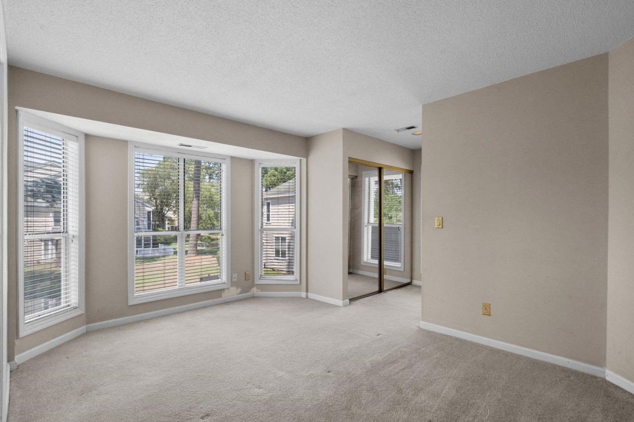 3835 Masters Ct. Photo 33