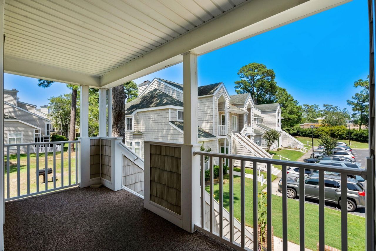 3835 Masters Ct. Photo 4