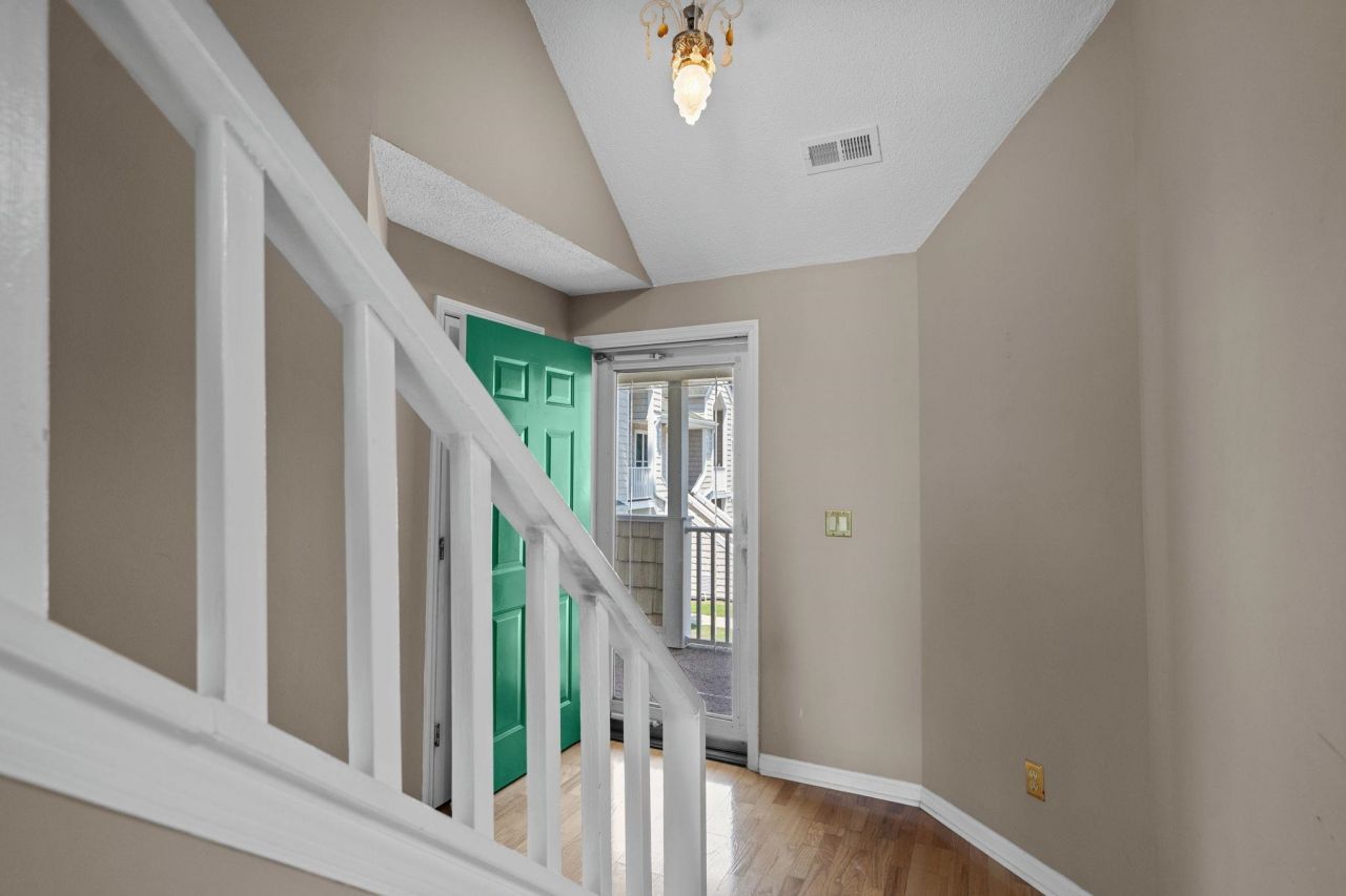 3835 Masters Ct. Photo 7