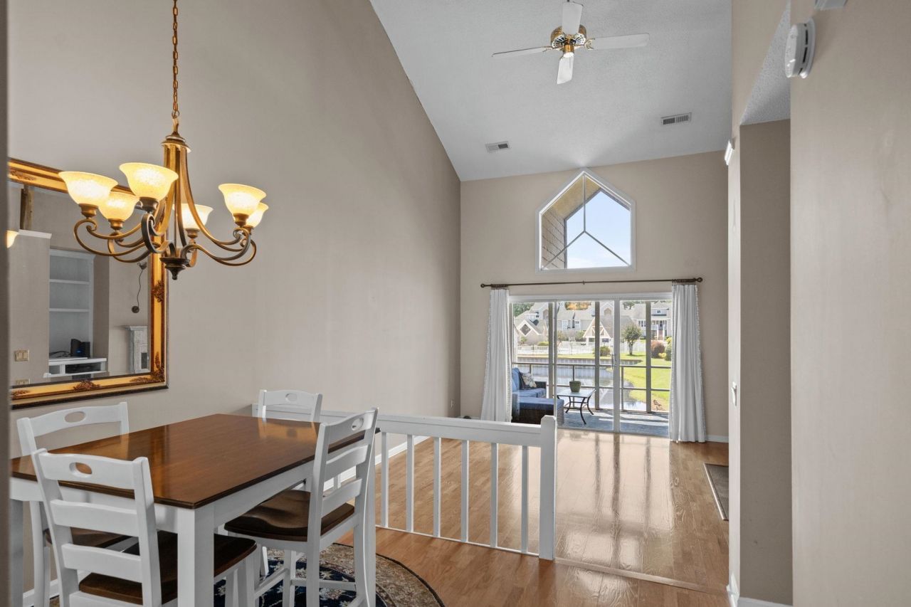 3835 Masters Ct. Photo 8