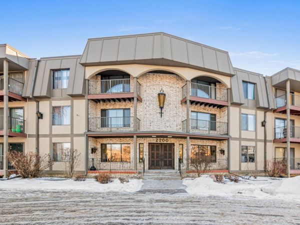 2200 Nevada Avenue S, Unit 106, Saint Louis Park, MN 55426