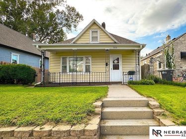 5050 S 38th Street, Omaha, NE 68107