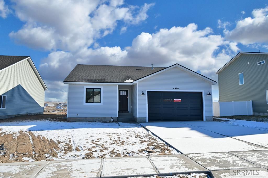 4590 Bristol Drive, Idaho Falls, ID 83401 Main Photo