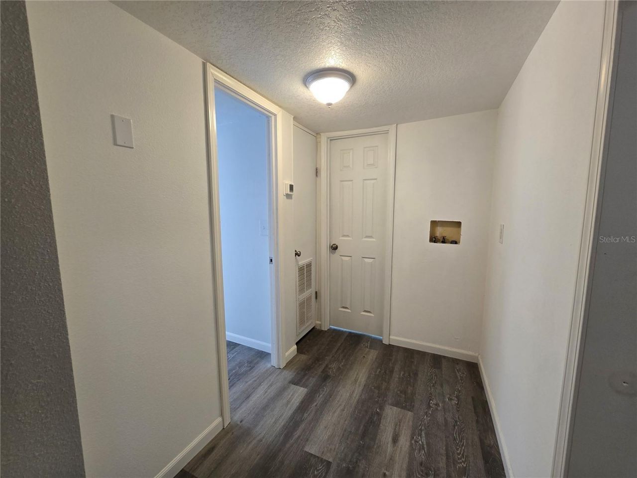 43541 Dixie Drive, Paisley, FL 32767 Photo