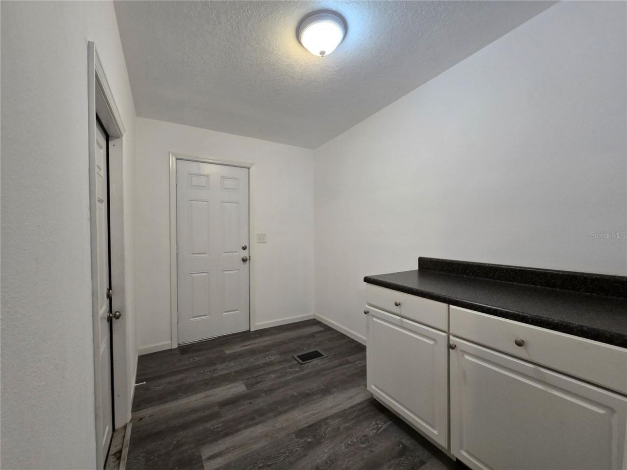 43541 Dixie Drive, Paisley, FL 32767 Photo