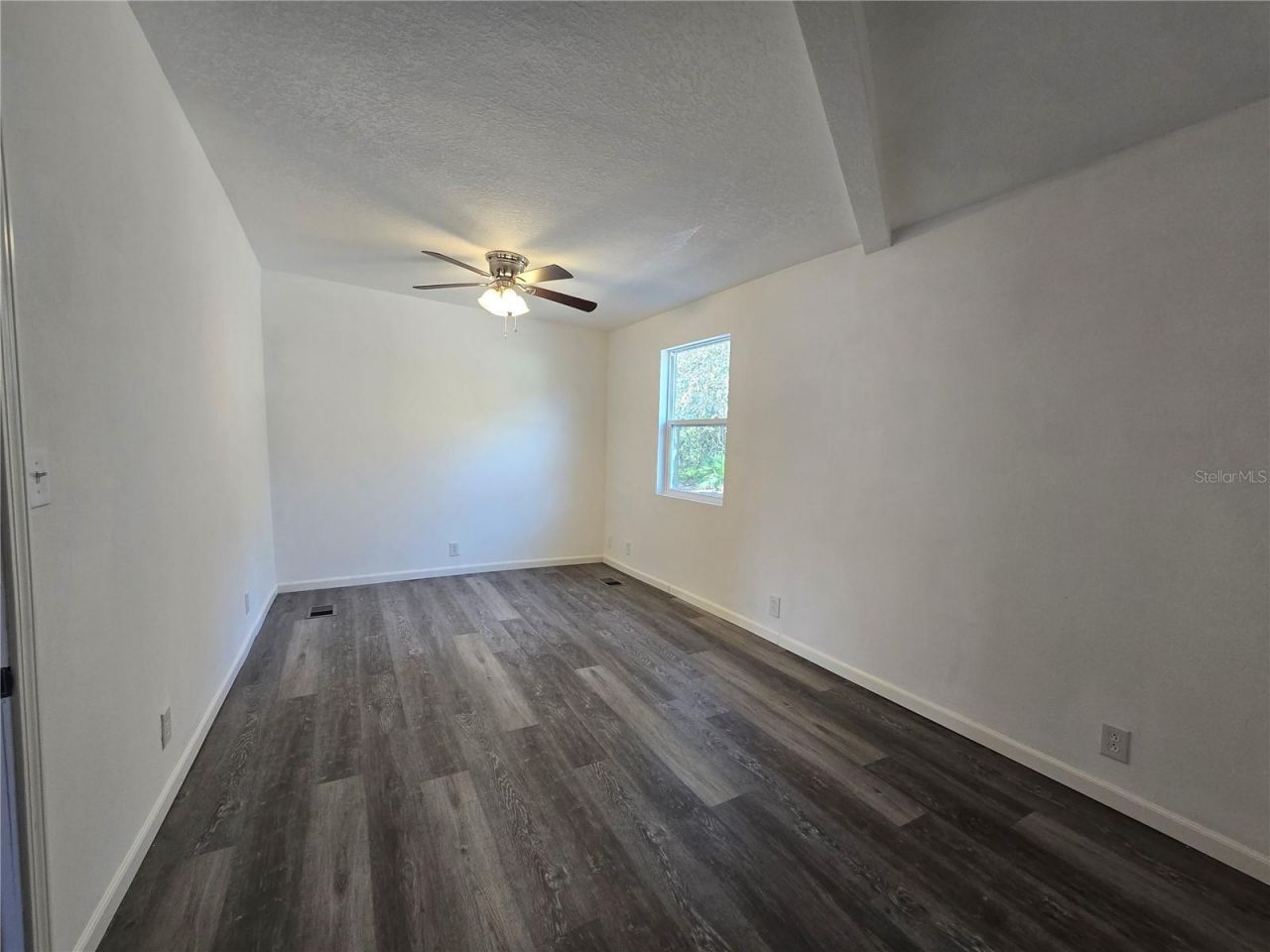 43541 Dixie Drive, Paisley, FL 32767 Photo