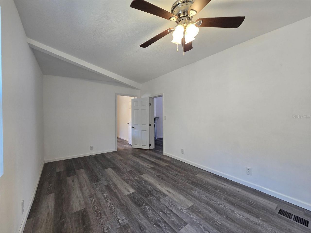 43541 Dixie Drive, Paisley, FL 32767 Photo