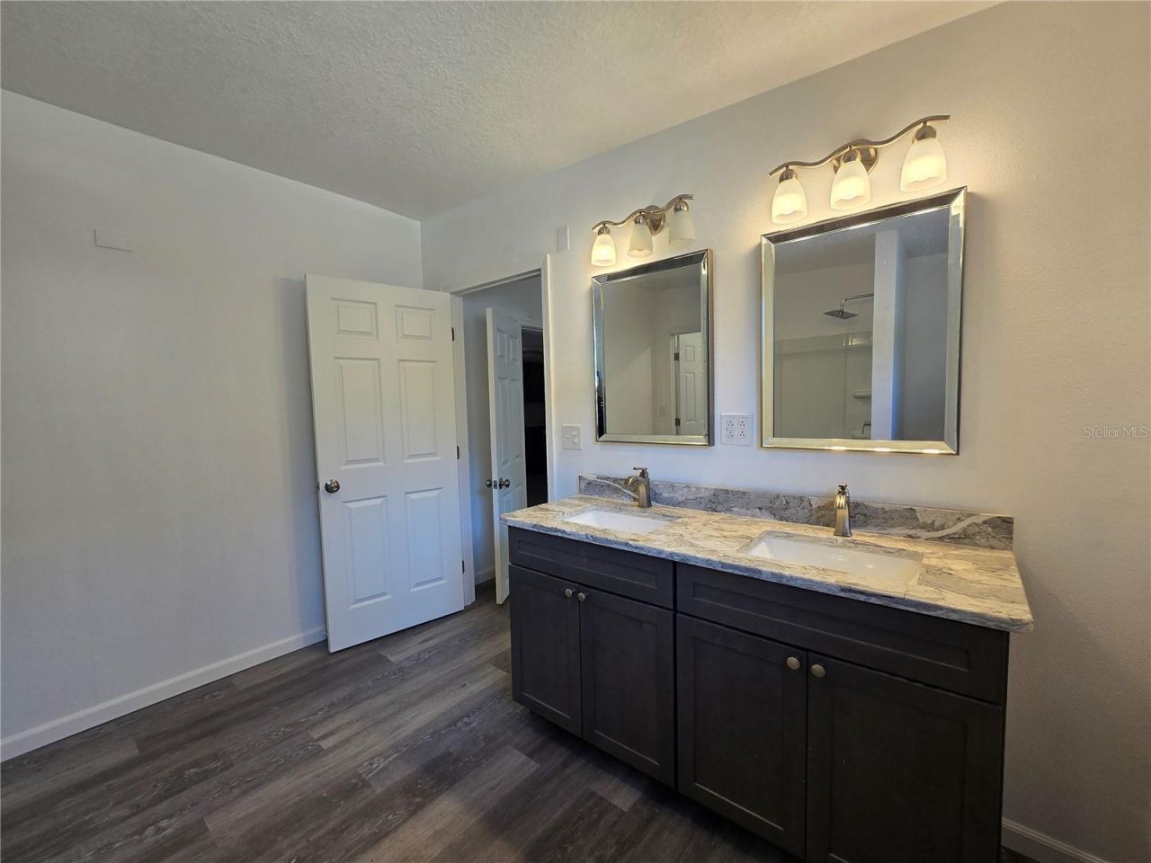 43541 Dixie Drive, Paisley, FL 32767 Photo