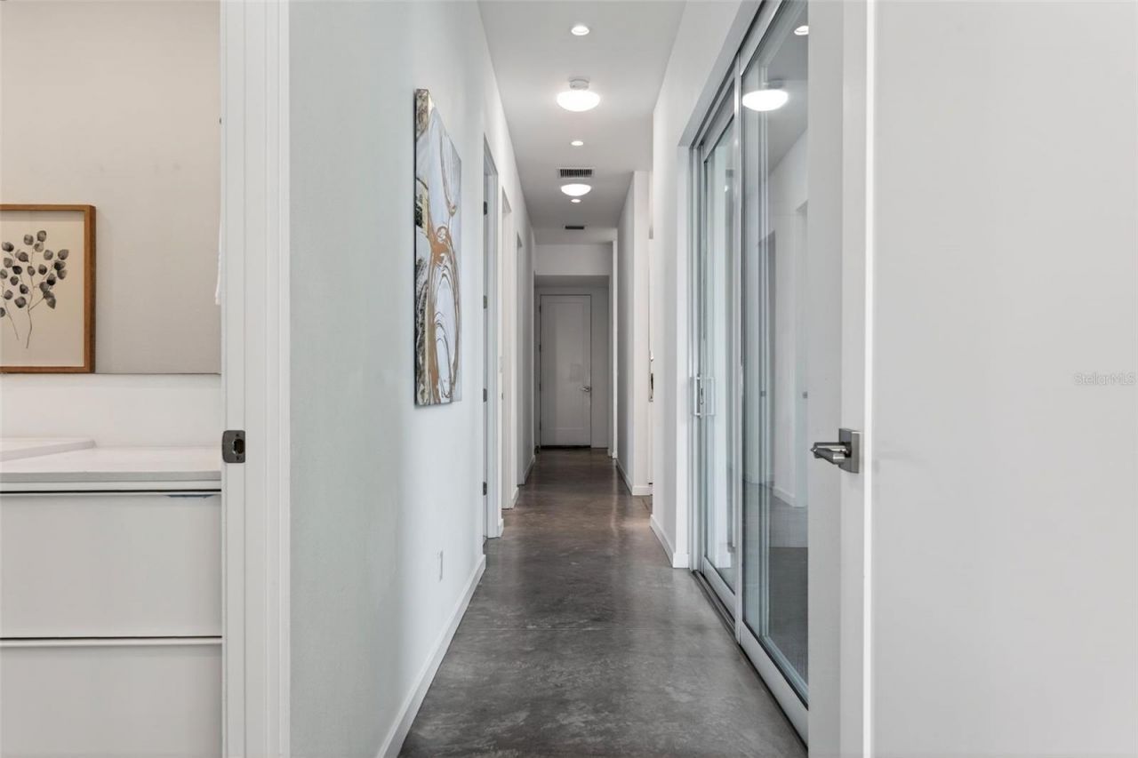 405 Edwards Drive, Sarasota, FL 34243 Photo