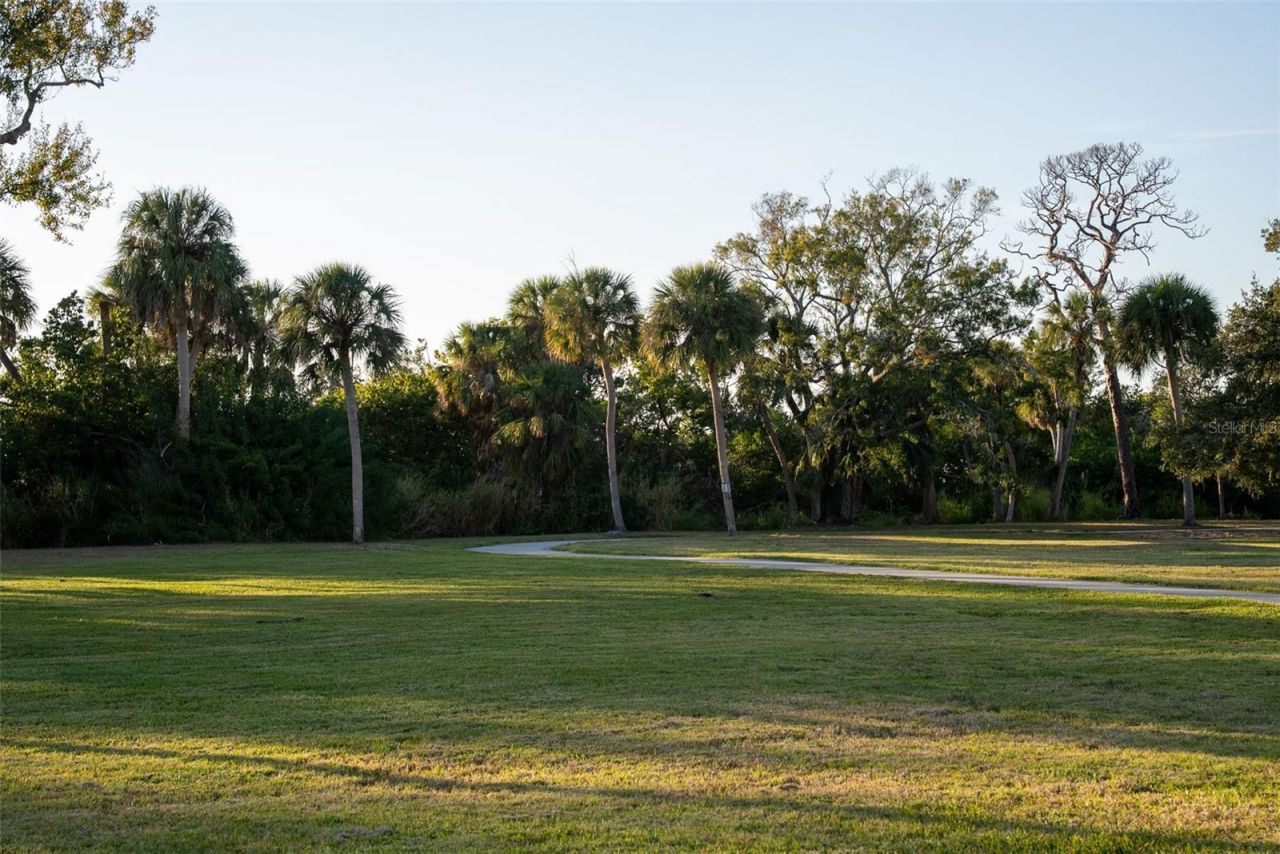 405 Edwards Drive, Sarasota, FL 34243 Photo